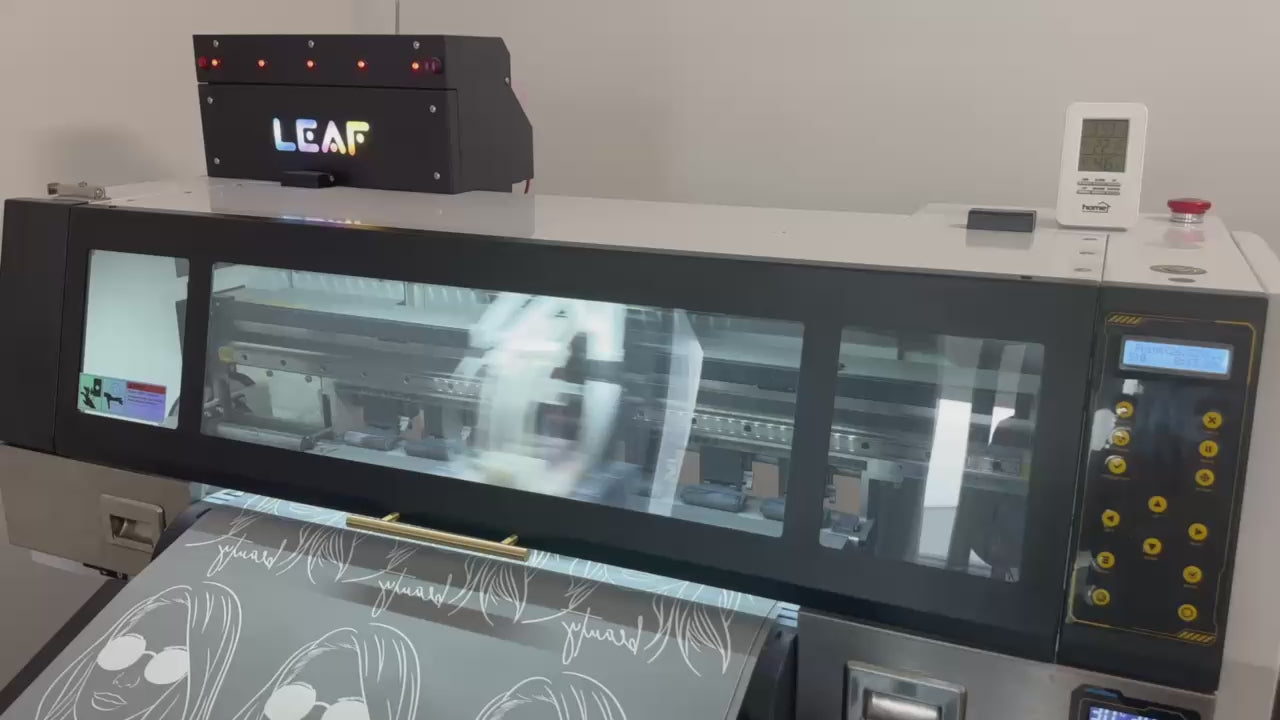 Încarcă clipul video: 